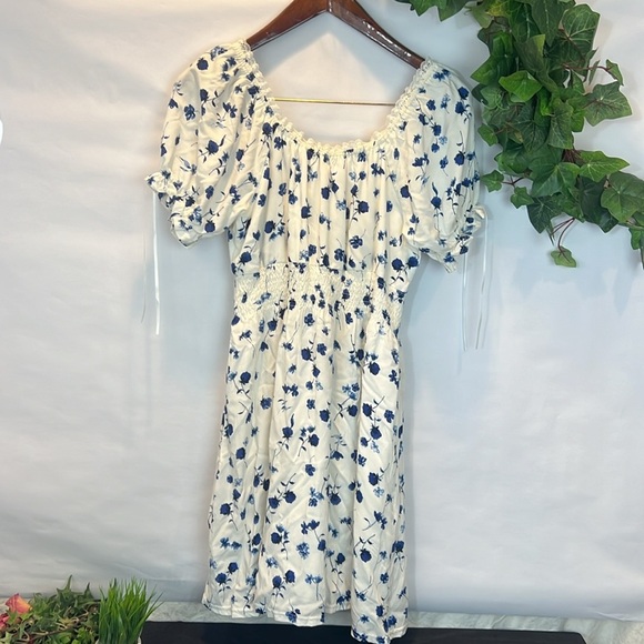 Ever After Blue and White Floral Dress - Picture 11 of 11